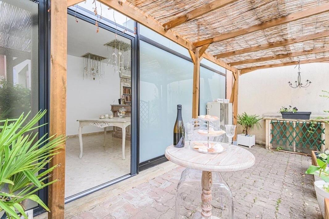 La Dolce Vita A Épernay Exteriör bild